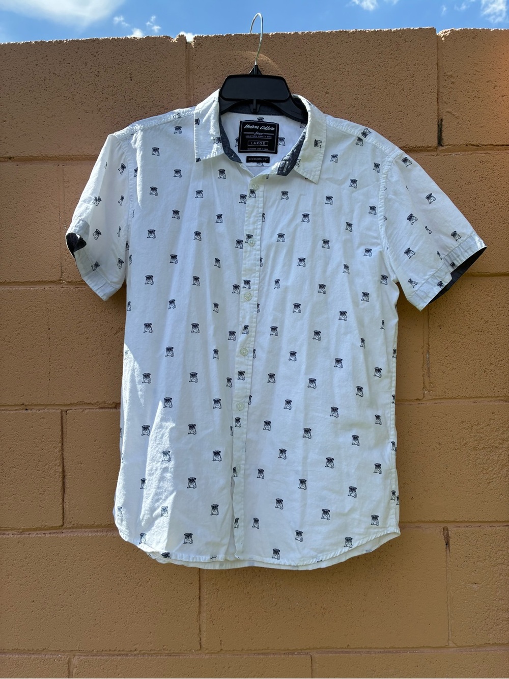 Modern Culture Men’s Large White Dog pug Print Short Sleeve Button-Up Shirt